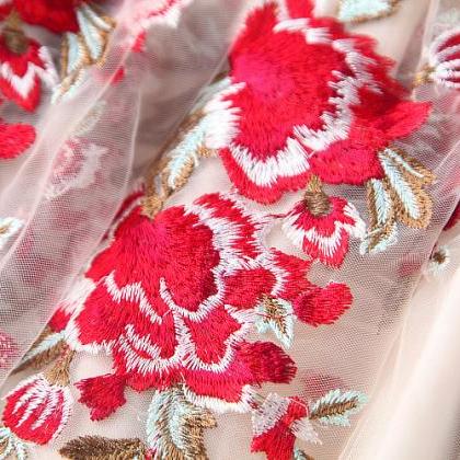 Summer Fashion Gauze Hand Embroidery Dress